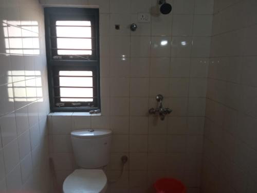 Ένα μπάνιο στο Villa Santiniketan