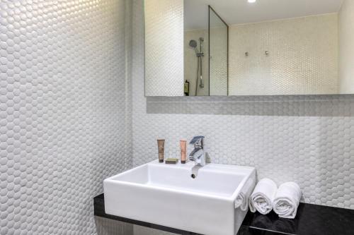 Citadines Ramblas Barcelona photo 23
