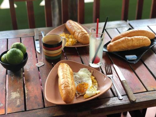 Mad i den private indkvartering eller i nærheden