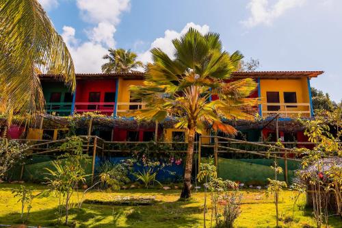 Menor preço em Guest house    New to Booking.com         Great for two travellers     Beachfront   Travel Sustainable property   Chalés Costa do Sol