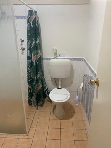 Ένα μπάνιο στο Tumby Bay Motel