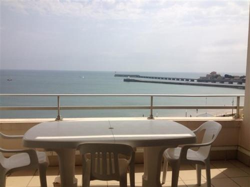 Appartement T3, vue plage, 2 ch, centre Les Sables-d'Olonne - FR-1-331-51