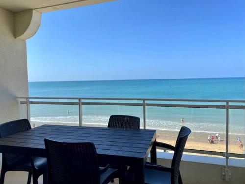 Appartement avec balcon-terrasse, parking privatif et accès plage à Longeville-sur-Mer - FR-1-336-28
