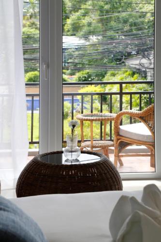 Balkón nebo terasa v ubytování The Langstan Suites
