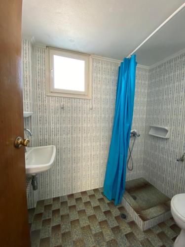 Un baño de Helliniko Hotel