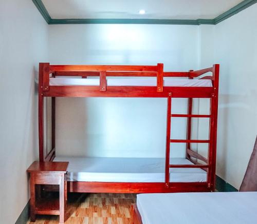 Letto o letti in una camera di Airport View Hotel Vigan