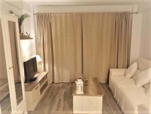 FUENGIROLA PLAYA y PISCINA PERLA 2 ESTUDIO