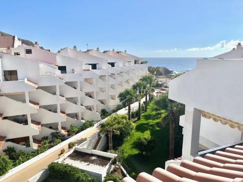 Los Cristianos Penthouse and studio with Sea Pool and Mountain Views