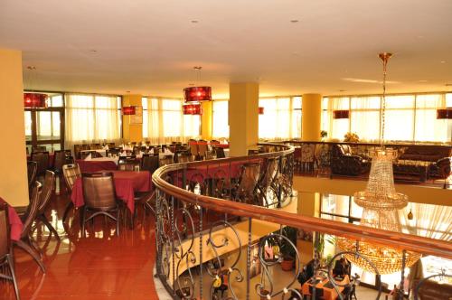 Restaurace v ubytování Churchill Addis Ababa Hotel