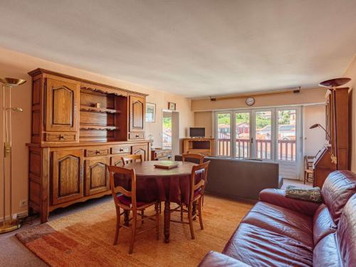 Photo de la galerie de l'établissement Centre historique de Ciboure, proche port, commerces et marché - FR-1-4-663, à Ciboure