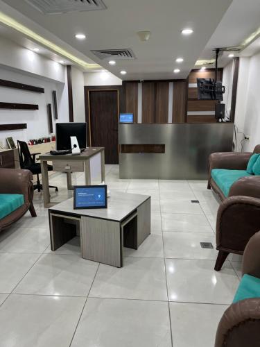 AL ASAFRA DAHAB - families only