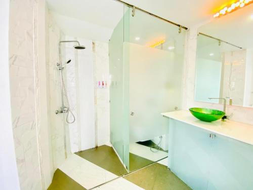 Samui Sky Pool Villaにあるバスルーム