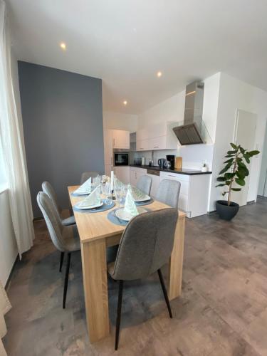 Kuchyň nebo kuchyňský kout v ubytování Gemütliche Neubauwohnung 70qm
