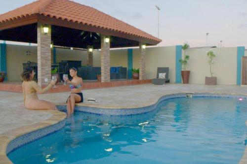  Enjoyment Villa Cataleya -  Room  picture :    Tea/Coffee maker    Minibar    Shower                            