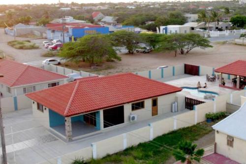  Enjoyment Villa Cataleya -  Room  picture :   Tea/Coffee maker    Minibar    Shower                           