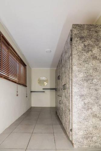  Enjoyment Villa Cataleya -  Room  picture :   Tea/Coffee maker    Minibar    Shower                           