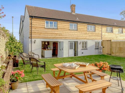 Olde Oak Cottage – Photos 3