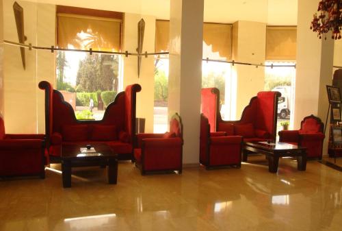 Ruang duduk di Hotel Imperial Plaza & Spa
