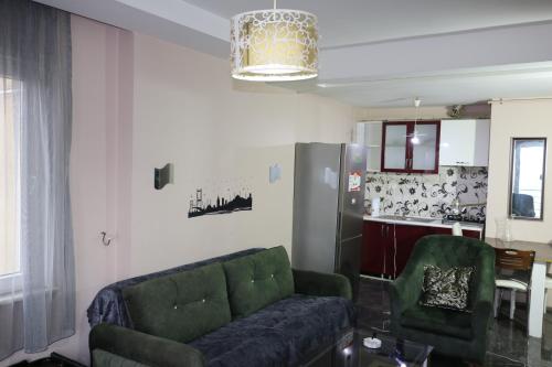 Χώρος καθιστικού στο Hera house