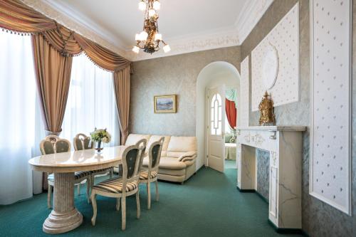 Gallery image of Peking Hotel in Moscow