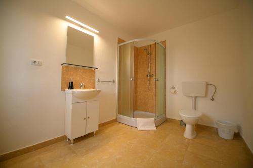 Galeriebild der Unterkunft Pensiunea HERA Hațeg in Haţeg