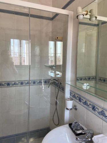 Ένα μπάνιο στο Torneo Atico Premium Apartment