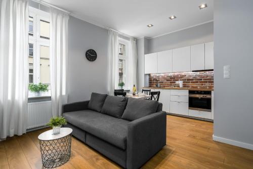 Foto Old Town Apartment Garbary by Noclegi Renters 1
