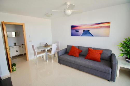 APARTAMENTO POSTIGUET CON BALCON