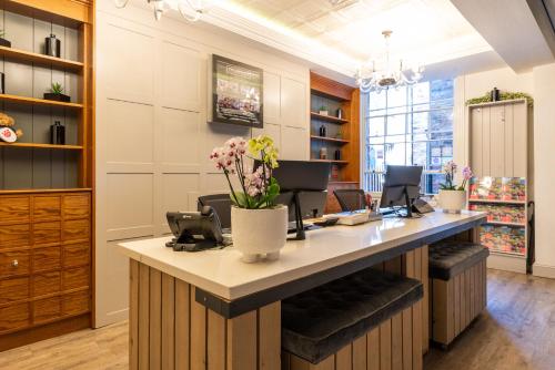 The Lawrance Luxury Aparthotel - York photo 55