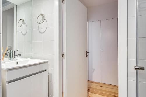 Hopstays Oporto Tiles 2 - City Center Duplex