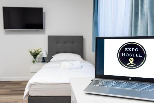 EXPO HOSTELにあるテレビまたはエンターテインメントセンター