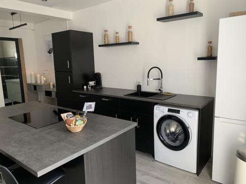 Kuchyňa alebo kuchynka v ubytovaní Appartement 55m² Brest Recouvrance