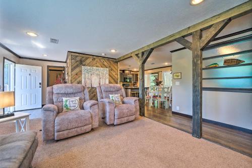 Pet-Friendly Broken Bow Home with Private Pool! – Photos 2
