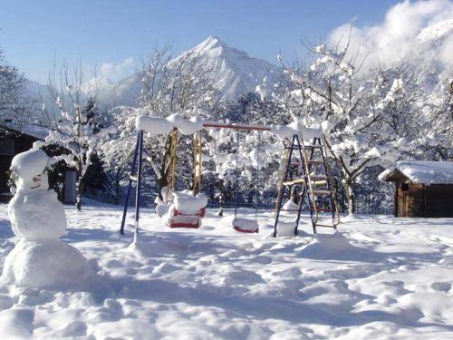 Chalet Rosa durante el invierno