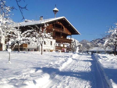 Chalet Rosa durante el invierno