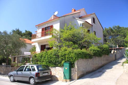 Apartment Vrboska 8748a