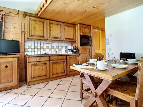 Charmant appartement 3 pièces avec balcon et parking - FR-1-344-741