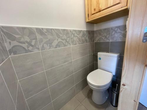 Appartement rénové au pied des pistes avec balcon exposé sud pour 4 personnes - FR-1-452-365