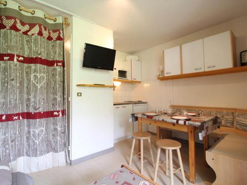 Appartement Lanslevillard, 2 pièces, 4 personnes - FR-1-508-168