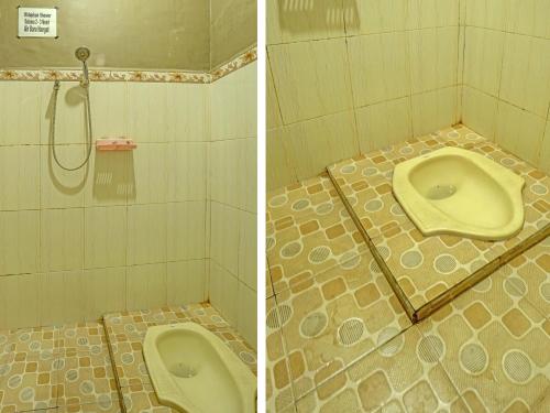 duas fotos de uma casa de banho com urinol em OYO 91697 Nyaman Homestay Syariah em Pare