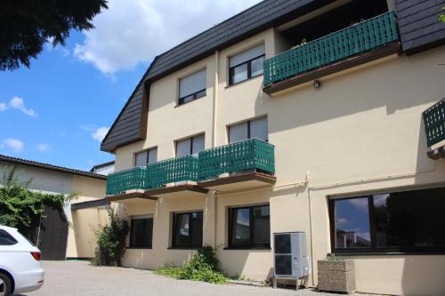 Fotografie z fotogalerie ubytování Hotel Grüner Baum v destinaci Bretzenheim