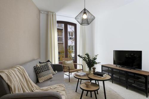 - Apartamento con terraza - QH San Juan de Dios