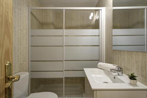 - Apartamento con terraza - QH San Juan de Dios
