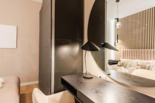 Contemporary Minimalist Apartment by REMS