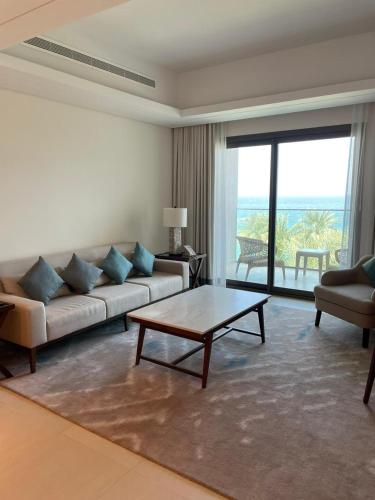 Khu vực ghế ngồi tại Sharm 3 Bedroom Luxury Apartment