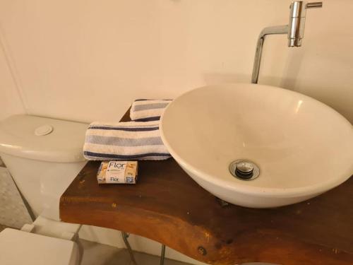 Vannituba majutusasutuses Chalé Amarelo, conforto e muita natureza - Mar Doce!