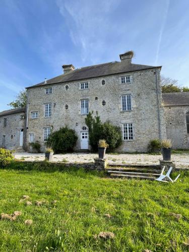 Apartment in a 17th century Manoir - Chateau Isle Marie