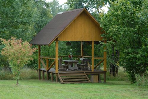 Taman di luar Atpūtas vieta Upes Sausītes