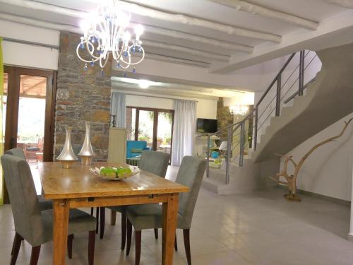 Χώρος καθιστικού στο Villa Kalithea