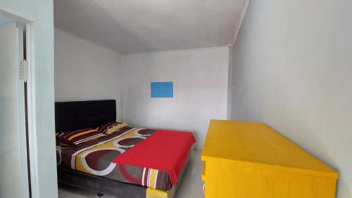 TV a/nebo společenská místnost v ubytování Harry & Mimin Homestay